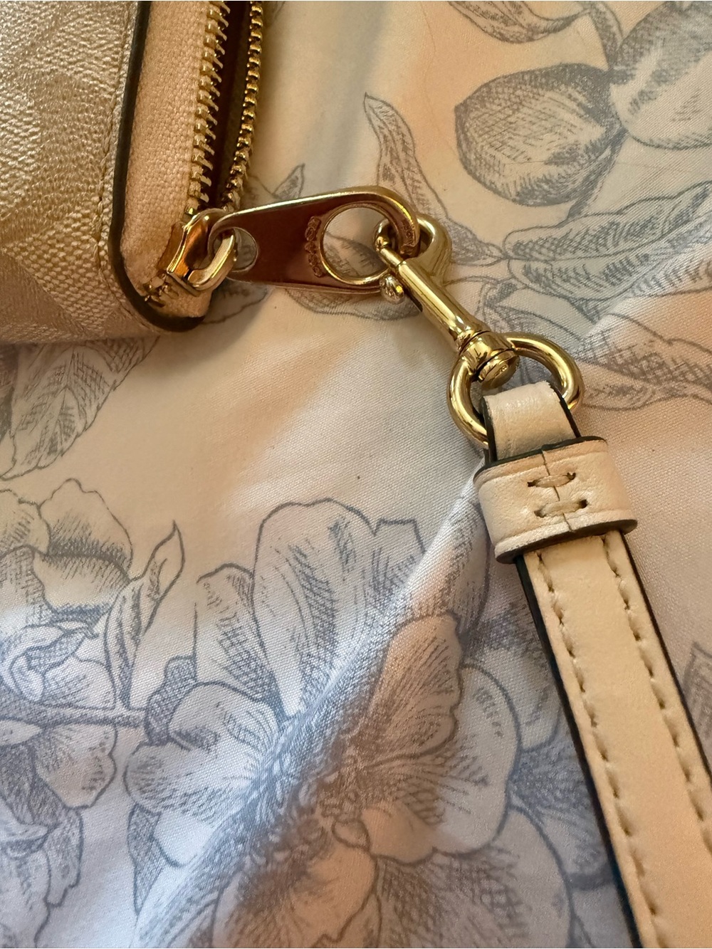 Coach Khaki Signature Canvas Zip Wristlet with Chalk Trim - Picture 8 of 12